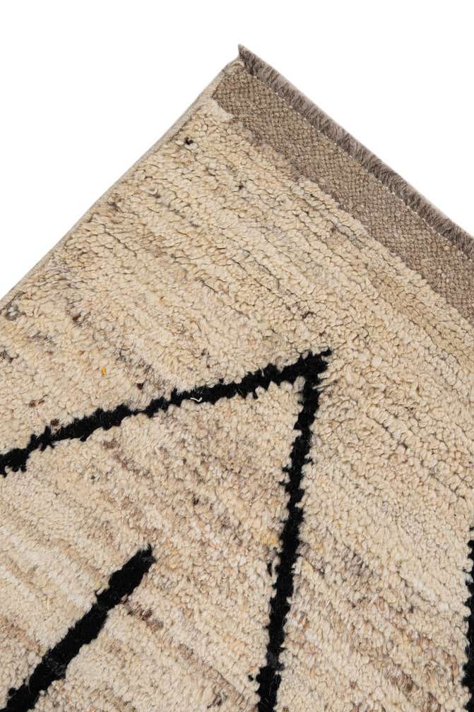 6' 8 x 9' 9 Hand Knotted Moroccan Wool Rug