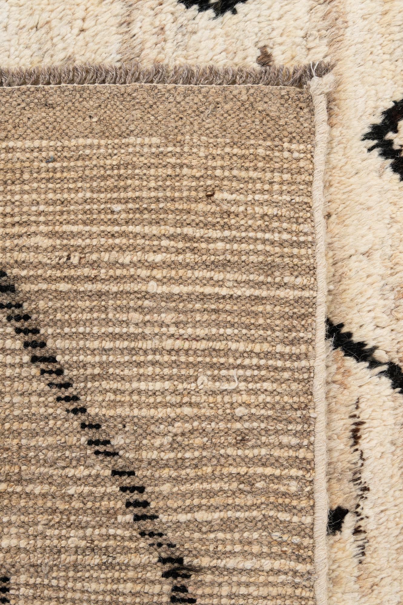 6' 8 x 9' 9 Hand Knotted Moroccan Wool Rug