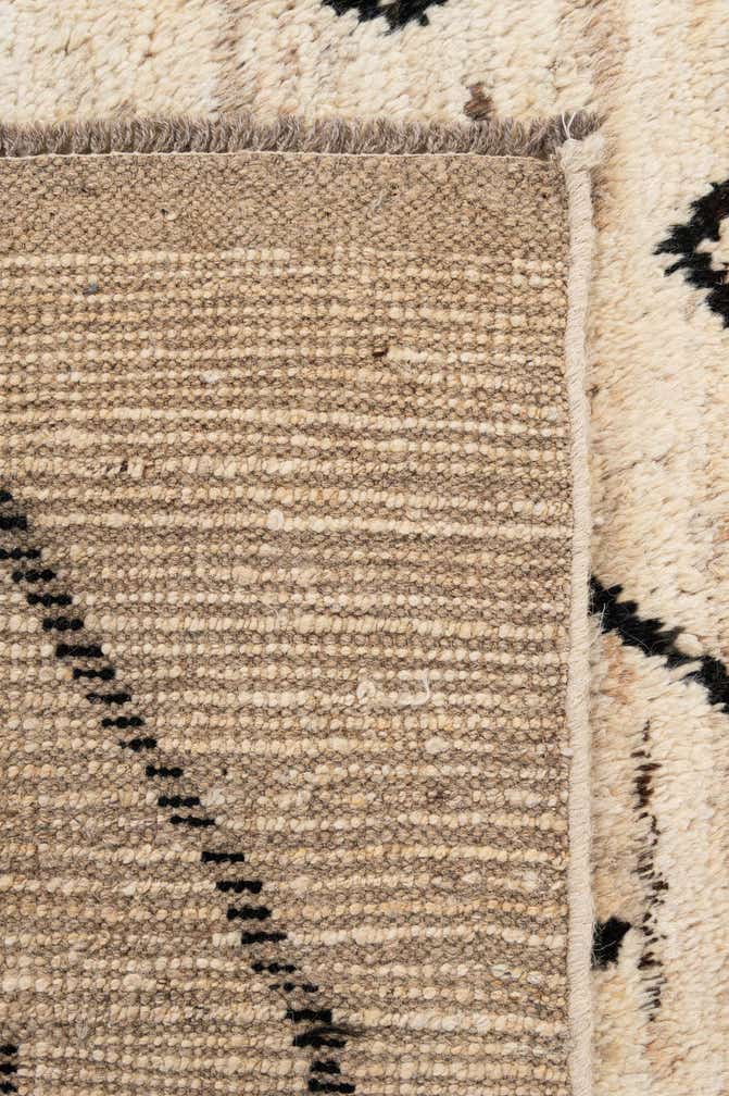 6' 8 x 9' 9 Hand Knotted Moroccan Wool Rug