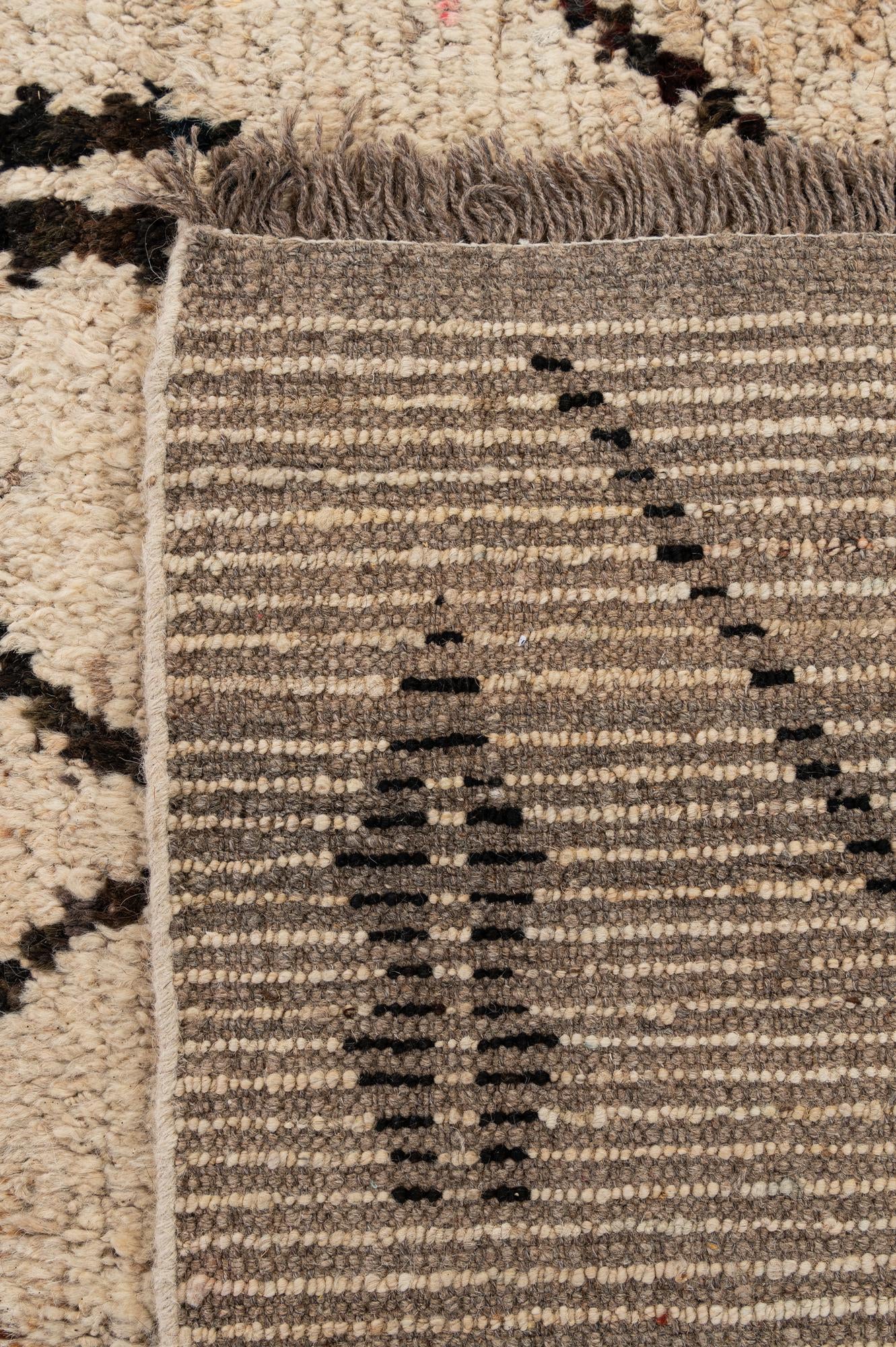 6' 9 x 9' 11 Hand Knotted Moroccan Wool Rug