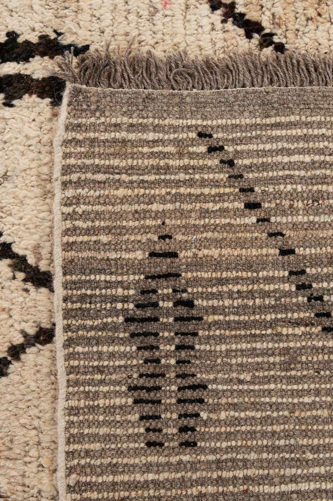 6' 9 x 9' 11 Hand Knotted Moroccan Wool Rug