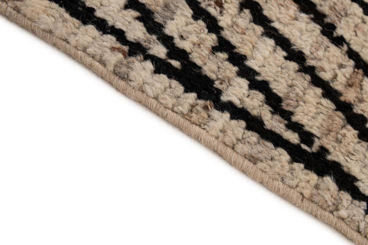 Detail image of 8' 3 x 9' 9 Hand Knotted Moroccan Wool Rug