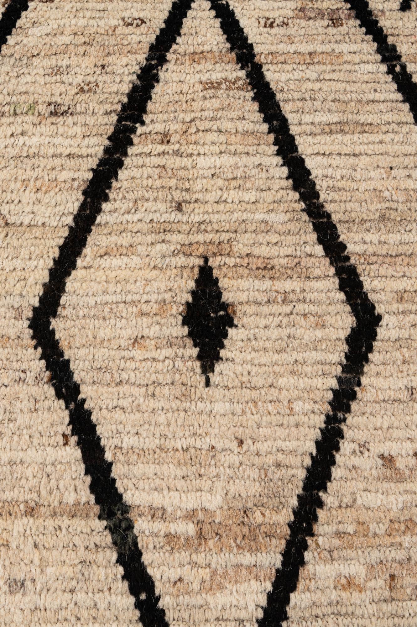 8' 3 x 9' 9 Hand Knotted Moroccan Wool Rug