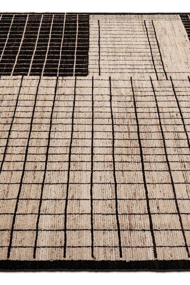 Detail image of 8' 2 x 9' 9 Hand Knotted Moroccan Wool Rug