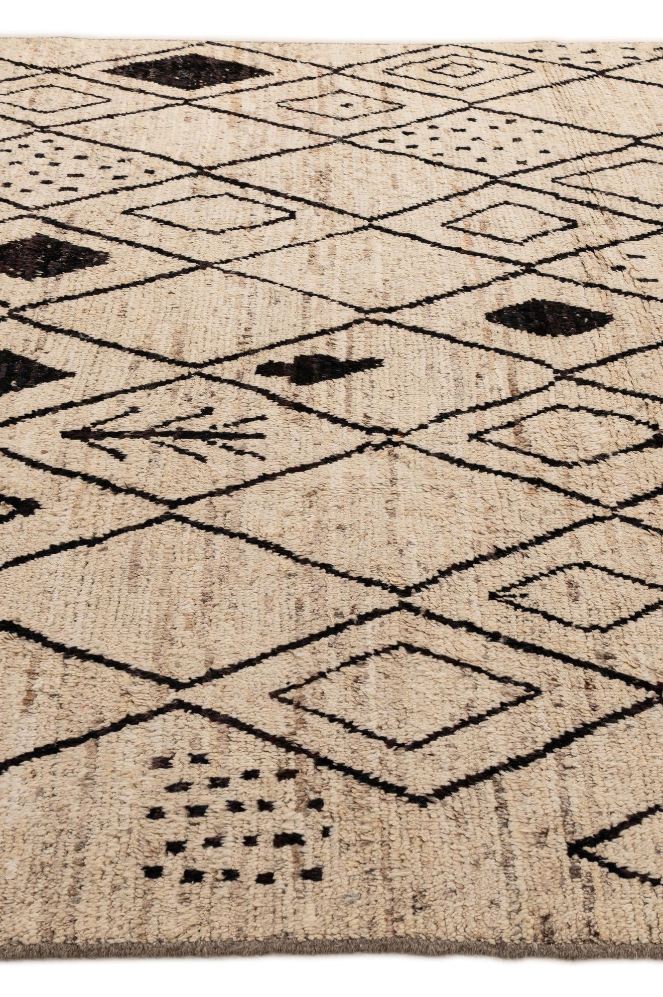 8' 2 x 9' 11 Hand Knotted Moroccan Wool Rug