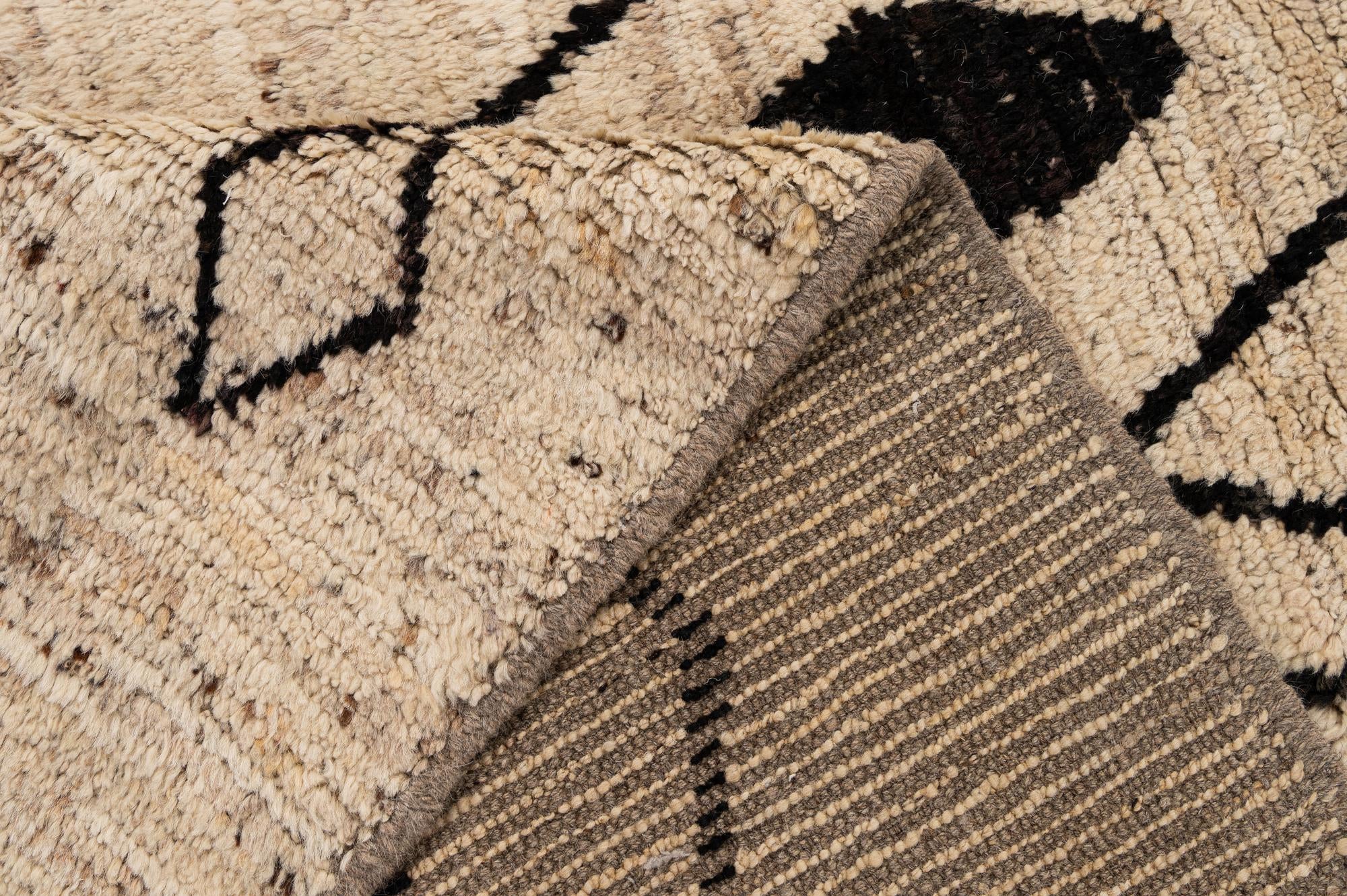 8' 2 x 9' 11 Hand Knotted Moroccan Wool Rug