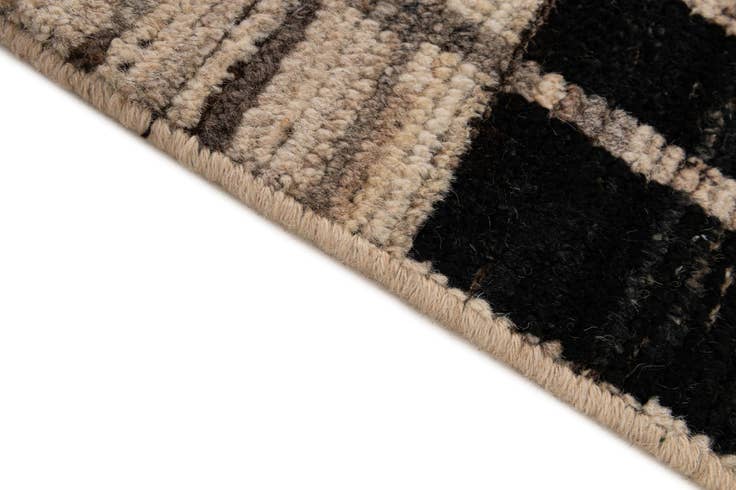 Detail image of 8' 3 x 9' 10 Hand Knotted Moroccan Wool Rug