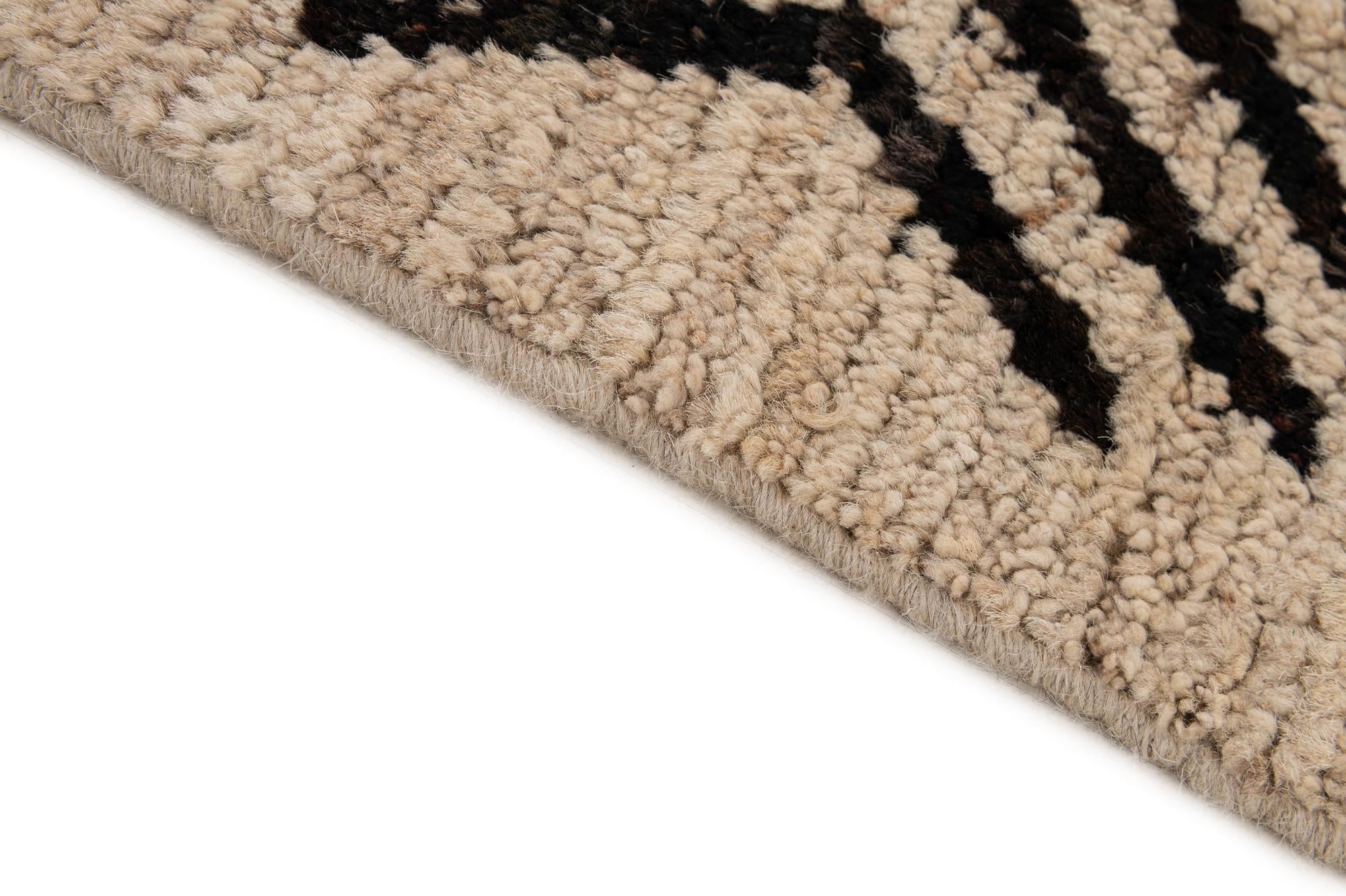 8' 6 x 9' 11 Hand Knotted Moroccan Wool Rug