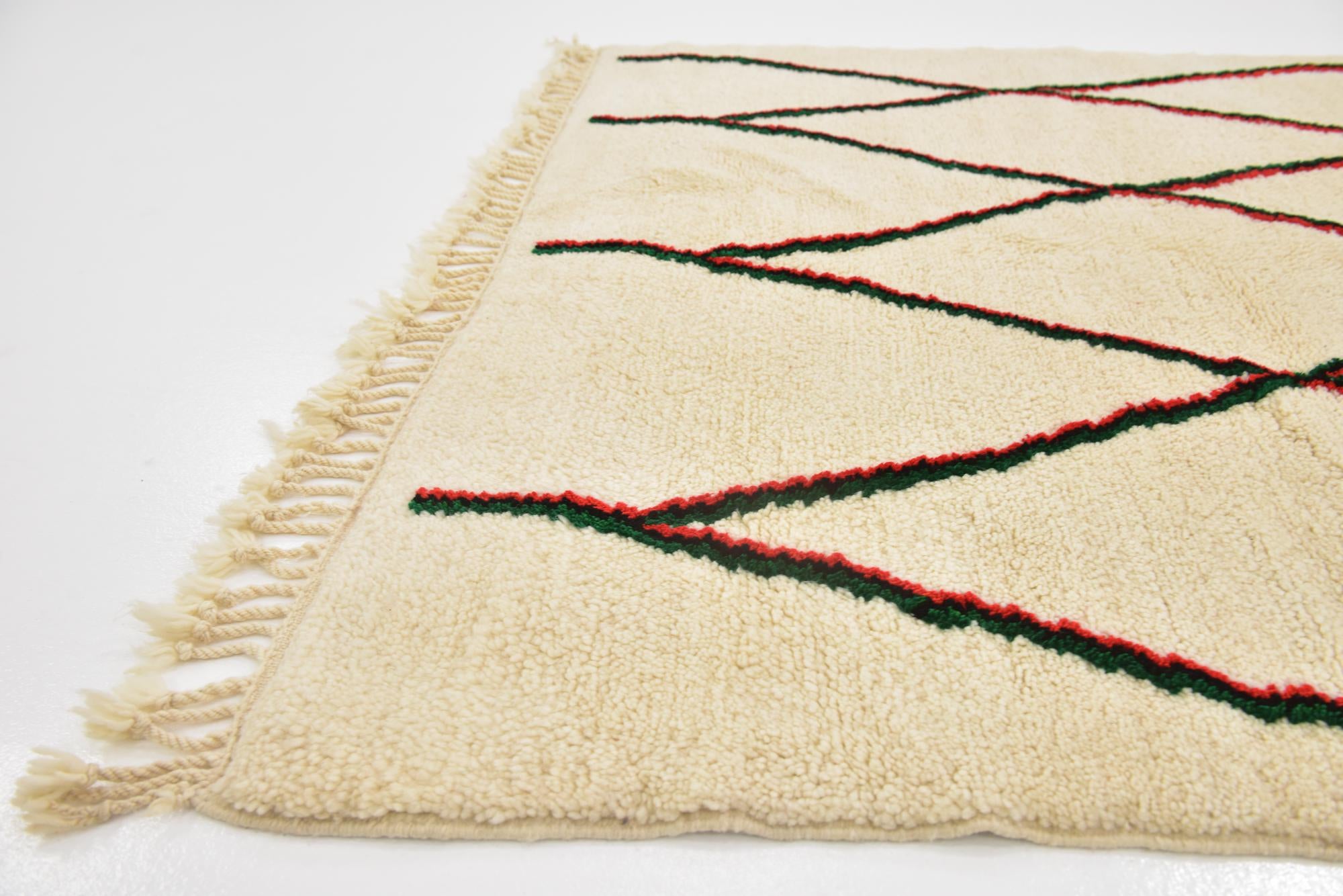 5' 2 x 8' 6 Hand Knotted Moroccan Wool Rug