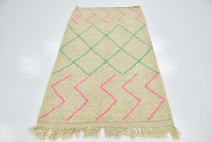 3' 10 x 6' 9 Hand Knotted Moroccan Wool Rug