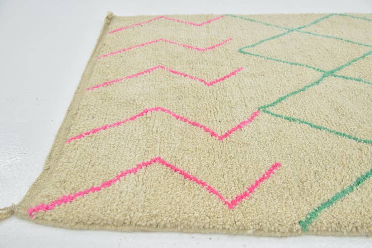 Detail image of 3' 10 x 6' 9 Hand Knotted Moroccan Wool Rug