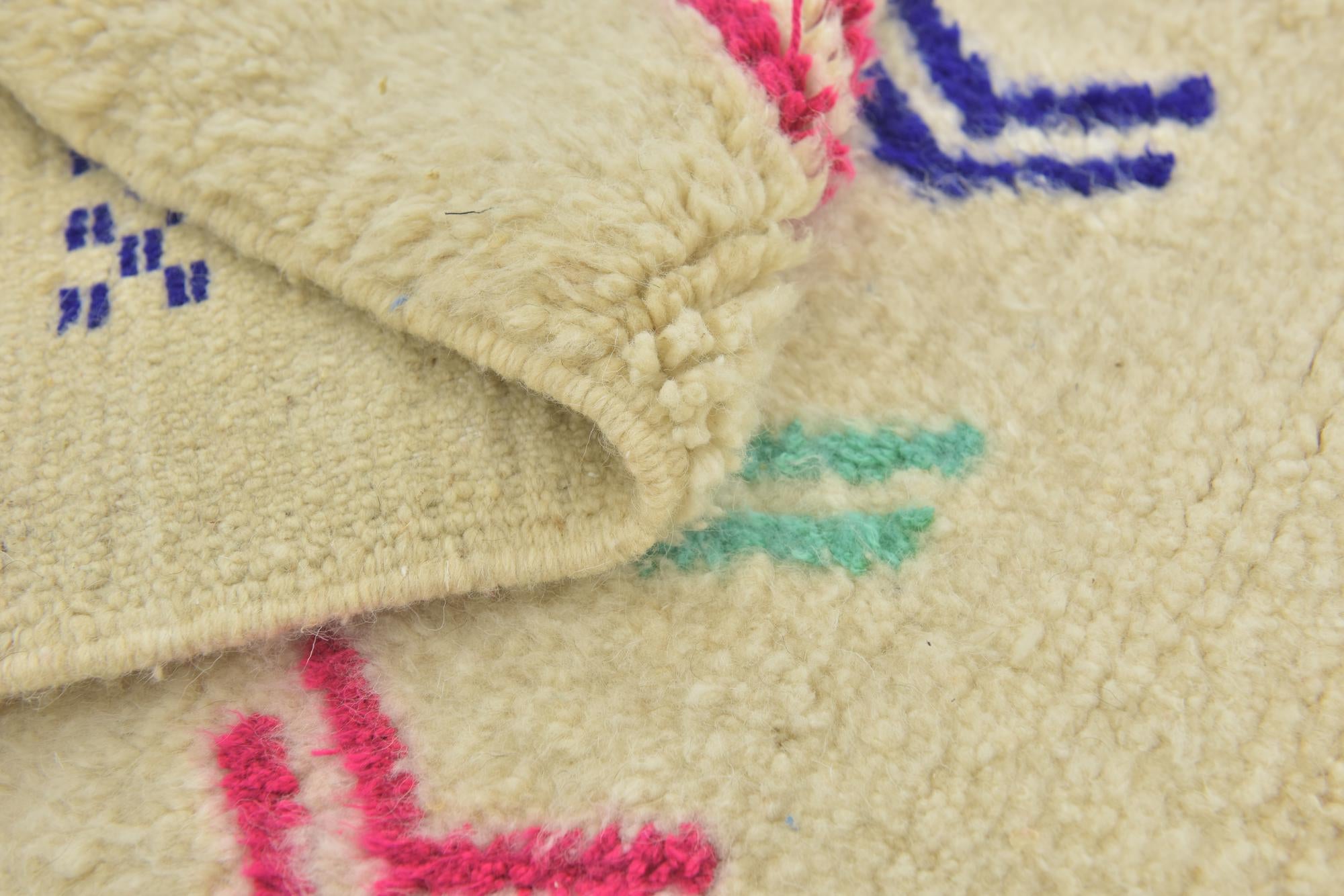 4' 3 x 6' Hand Knotted Moroccan Wool Rug