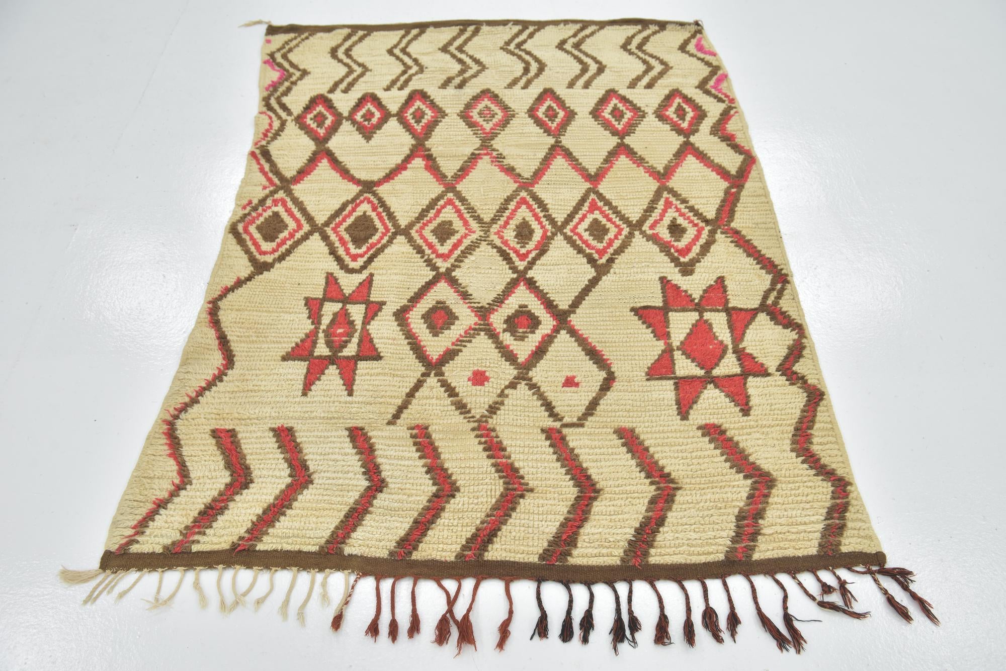 4' 5 x 6' Hand Knotted Moroccan Wool Rug