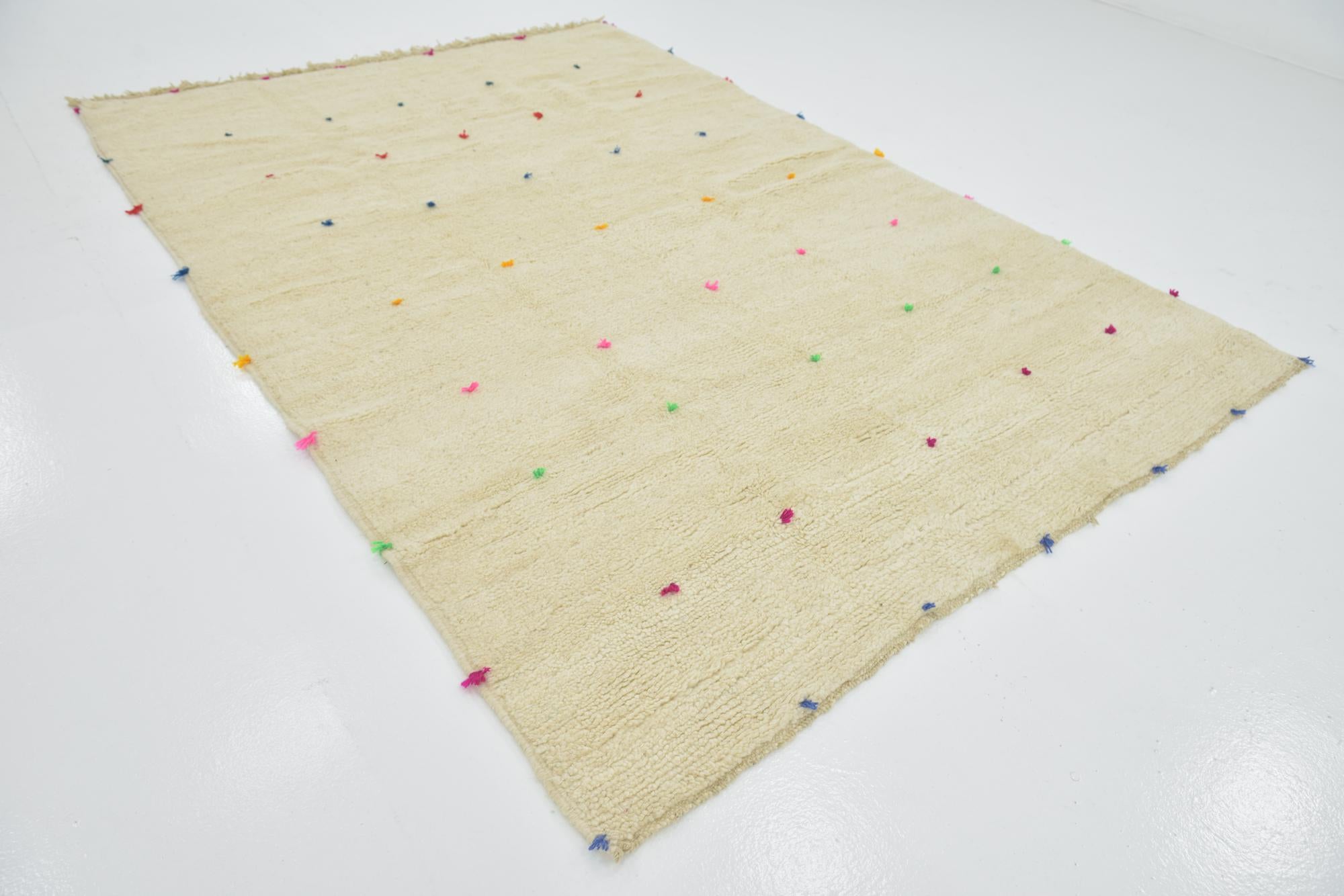 6' 10 x 9' 10 Hand Knotted Moroccan Wool Rug