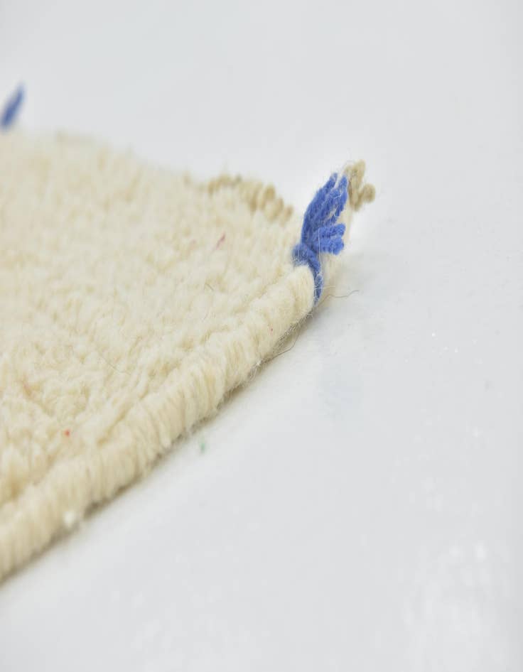 Detail image of 6' 10 x 9' 10  Hand Knotted Moroccan Wool Rug