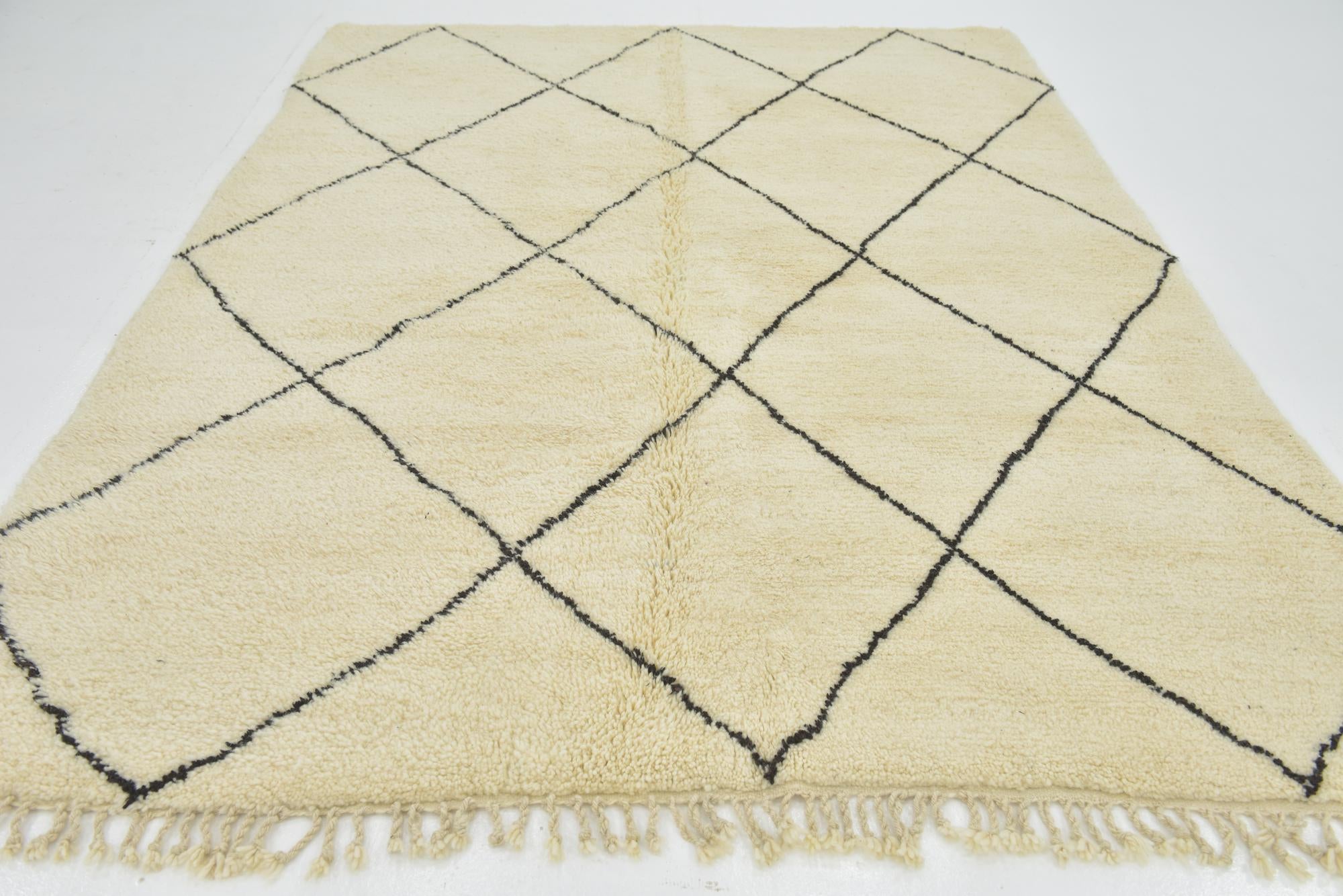 7' x 10' Hand Knotted Moroccan Wool Rug