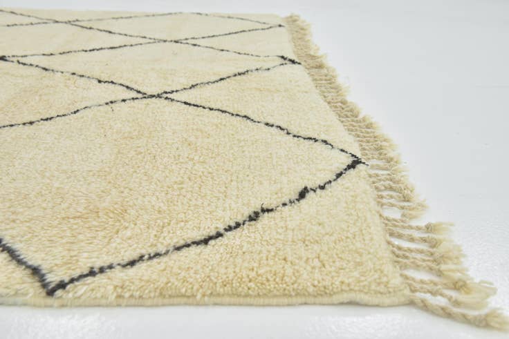 Detail image of 7' x 10' Hand Knotted Moroccan Wool Rug