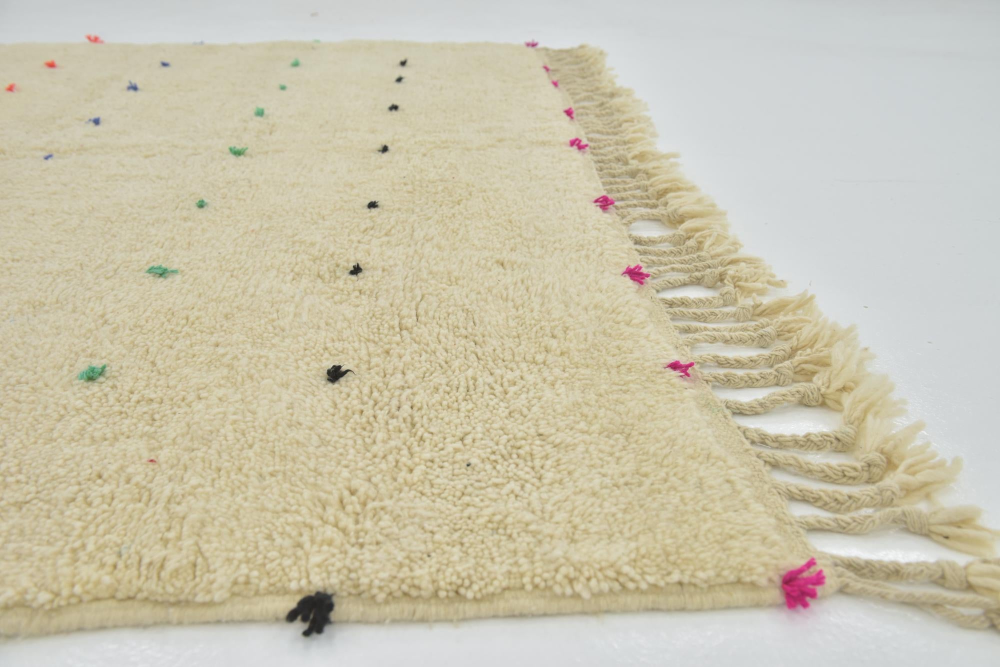 6' 8 x 9' 10 Hand Knotted Moroccan Wool Rug