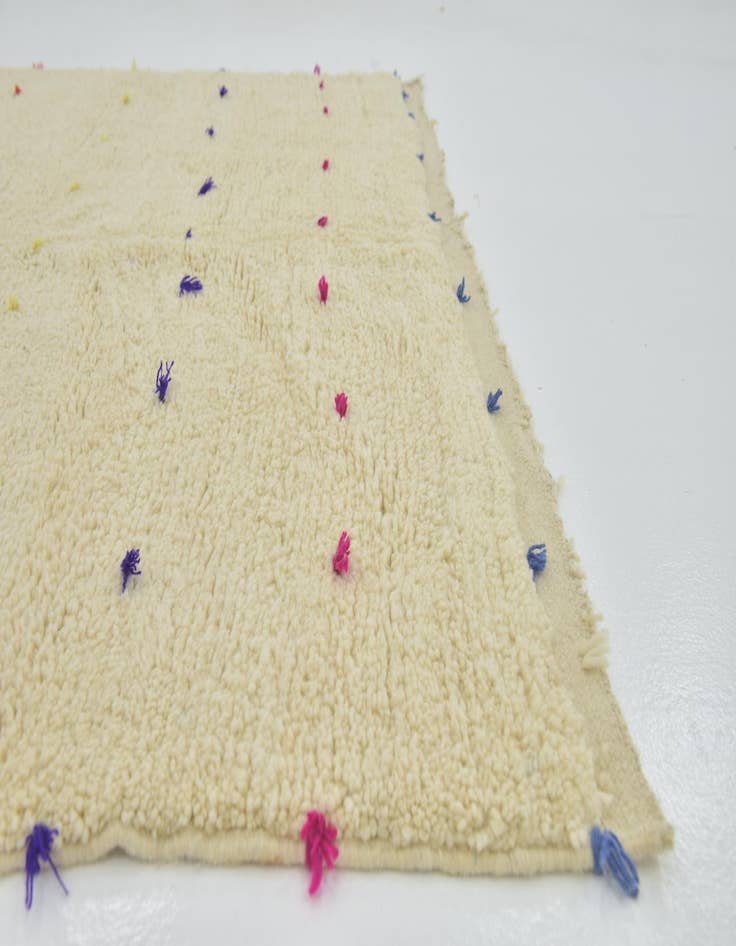 Detail image of 6' 5 x 9' 6  Hand Knotted Moroccan Wool Rug