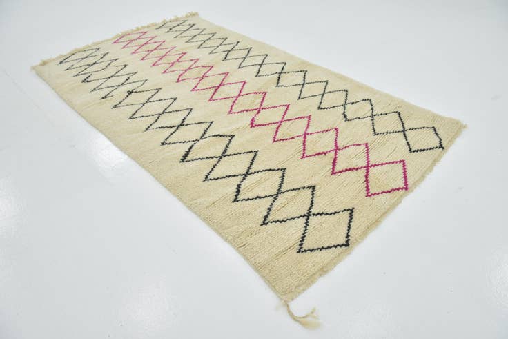 Detail image of 4' 10 x 8' 5 Hand Knotted Moroccan Wool Rug