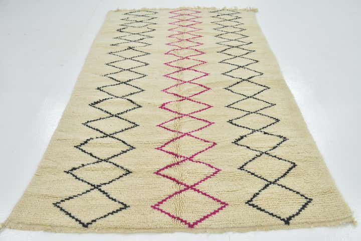 4' 10 x 8' 5 Hand Knotted Moroccan Wool Rug