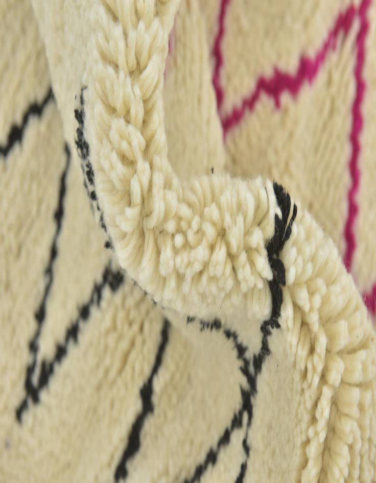 Detail image of 4' 10 x 8' 5  Hand Knotted Moroccan Wool Rug