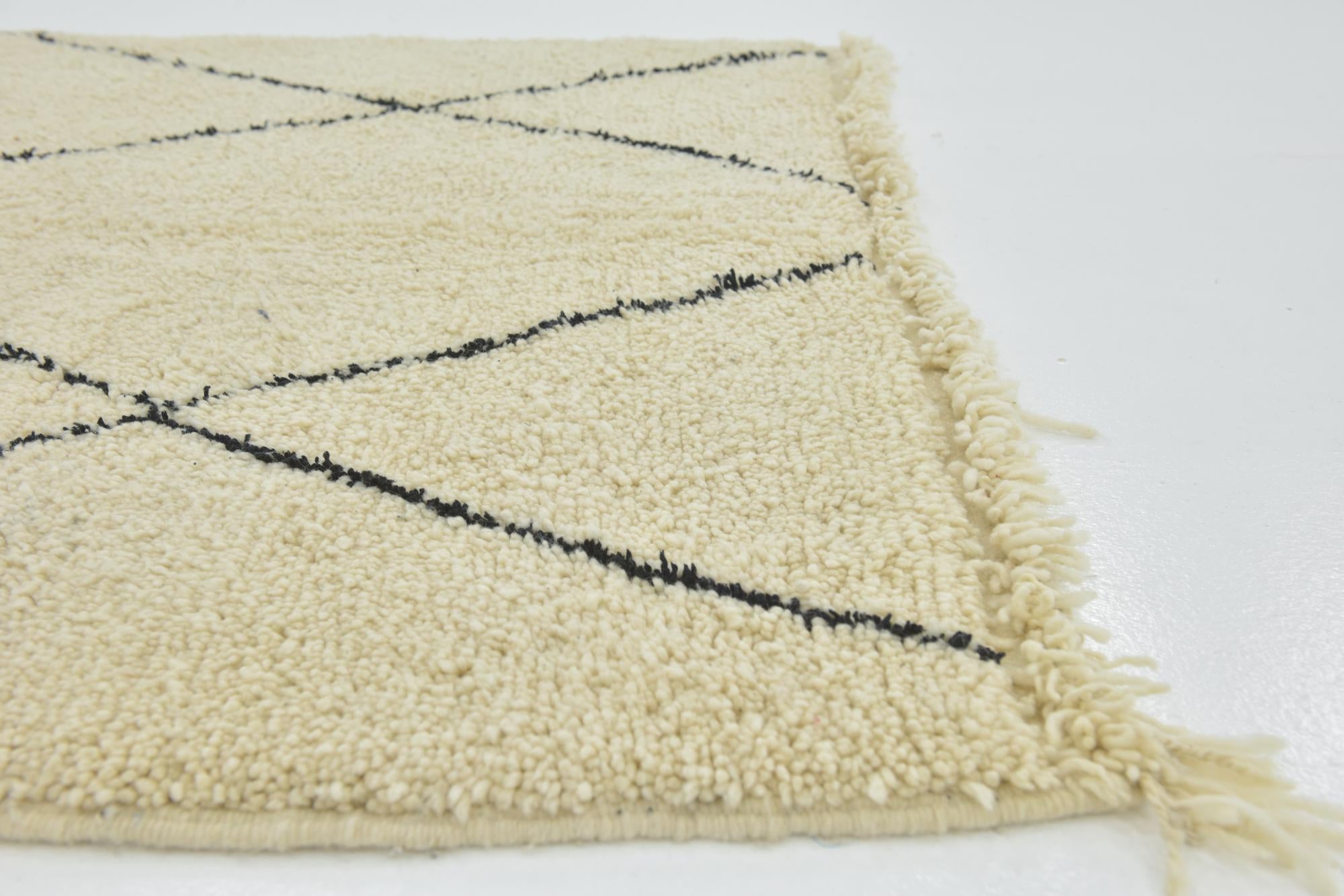 5' 3 x 8' Hand Knotted Moroccan Wool Rug