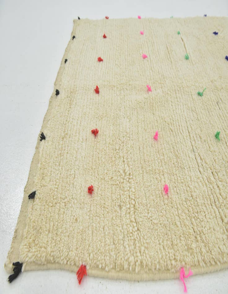 Detail image of 4' 9 x 8' 2  Hand Knotted Moroccan Wool Rug