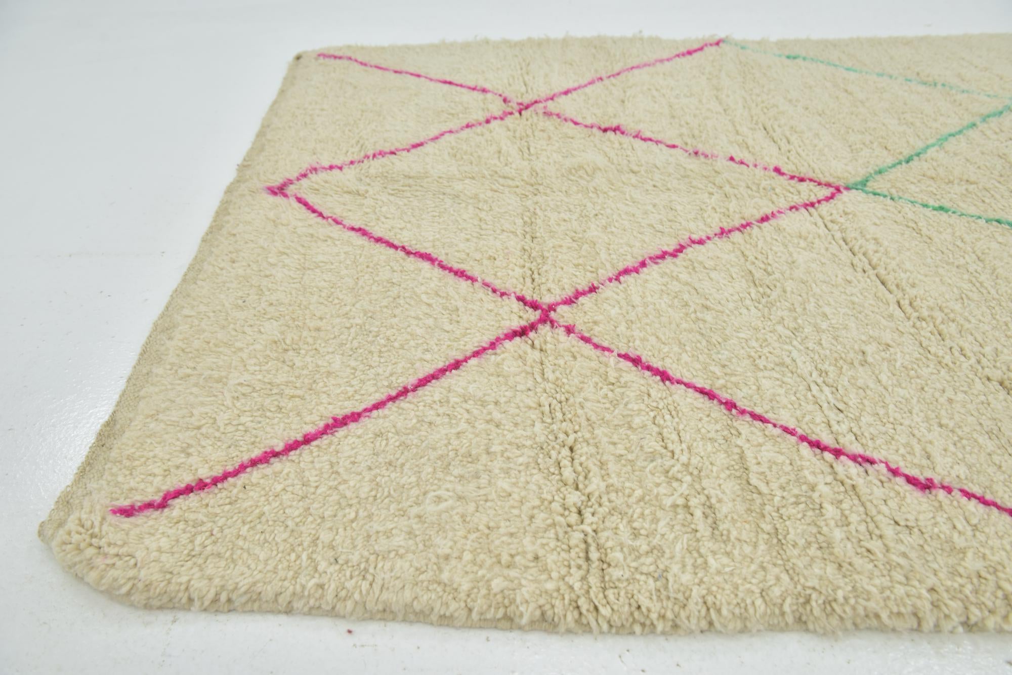 5' 2 x 8' Hand Knotted Moroccan Wool Rug