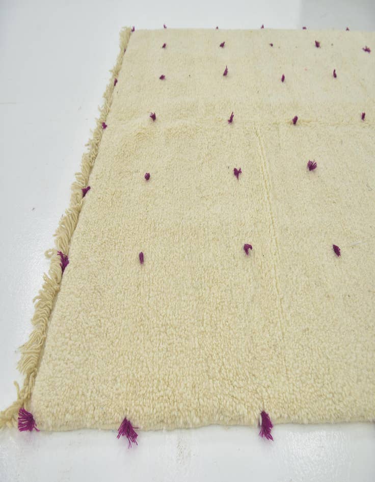 Detail image of 5' x 8' 6  Hand Knotted Moroccan Wool Rug