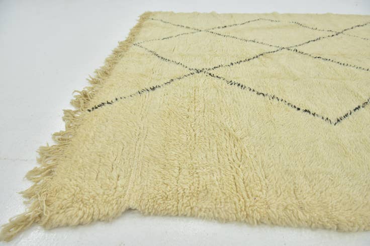 Detail image of 6' 6 x 9' 7 Hand Knotted Moroccan Wool Rug