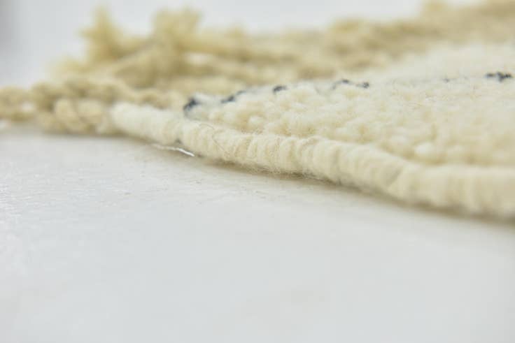 Detail image of 6' 8 x 10' Hand Knotted Moroccan Wool Rug