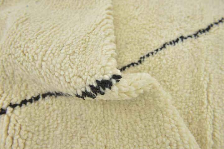 6' 8 x 10' Hand Knotted Moroccan Wool Rug