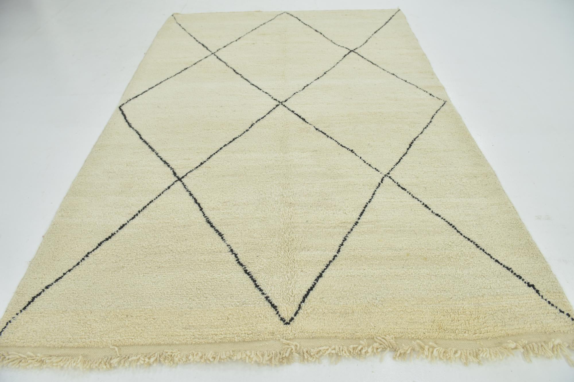 6' 8 x 10' Hand Knotted Moroccan Wool Rug