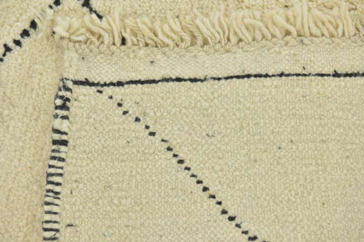 6' 6 x 9' Hand Knotted Moroccan Wool Rug