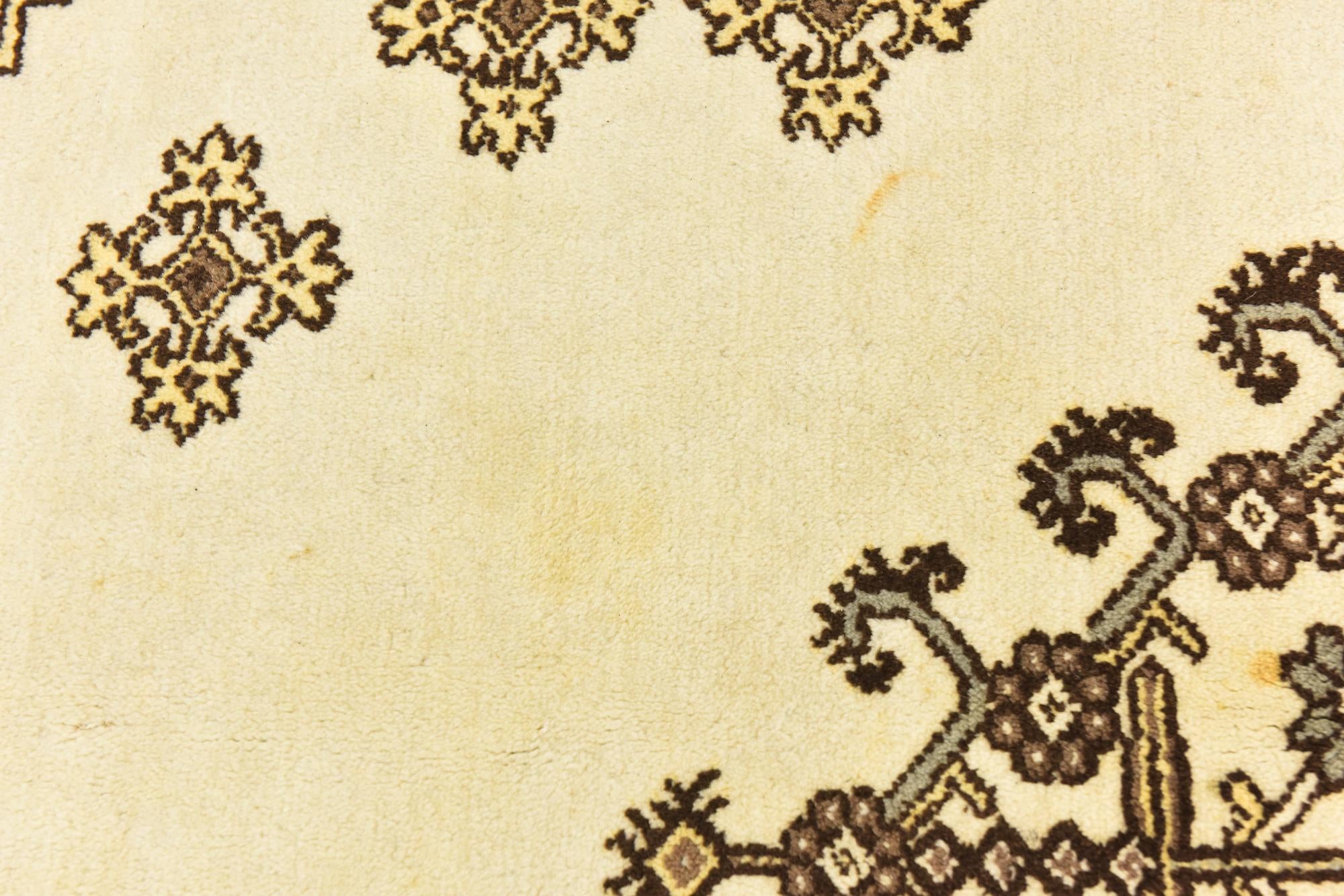 6' 6 x 9' Hand Knotted Moroccan Wool Rug