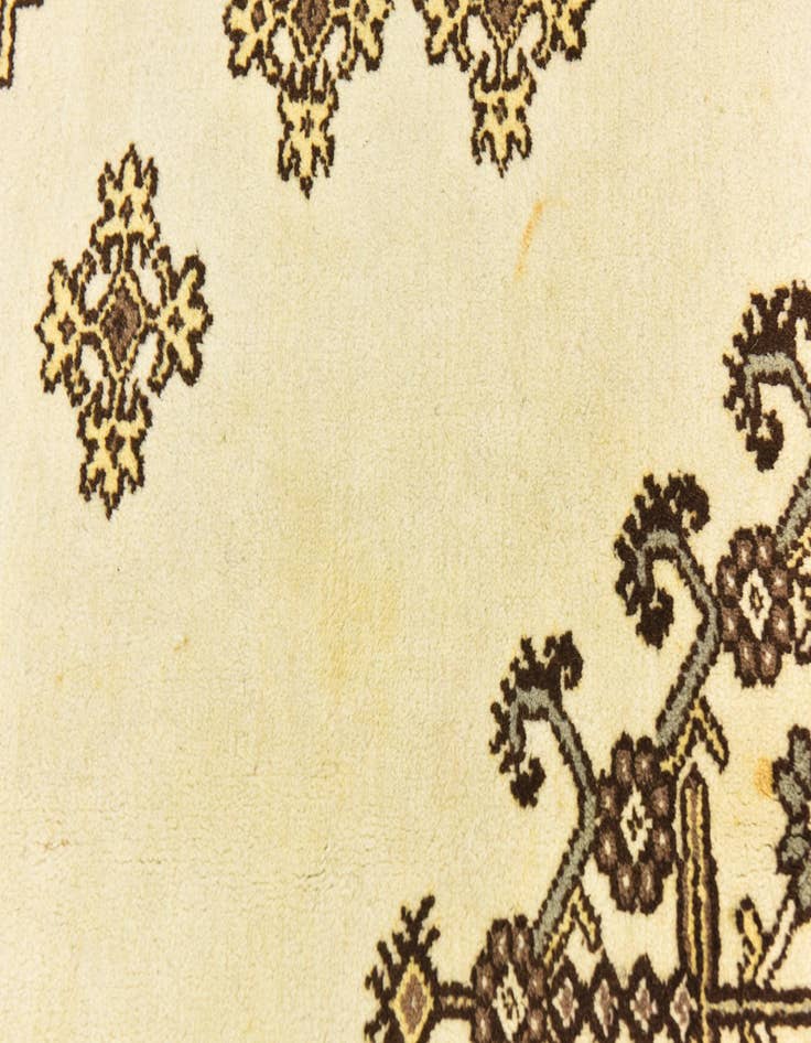 Detail image of 6' 6 x 9'  Hand Knotted Moroccan Wool Rug