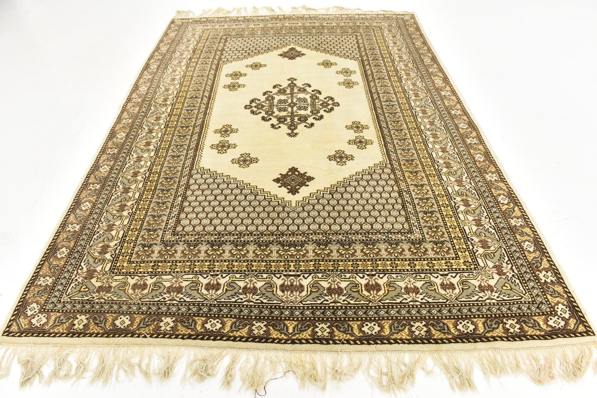 6' 6 x 9' Hand Knotted Moroccan Wool Rug