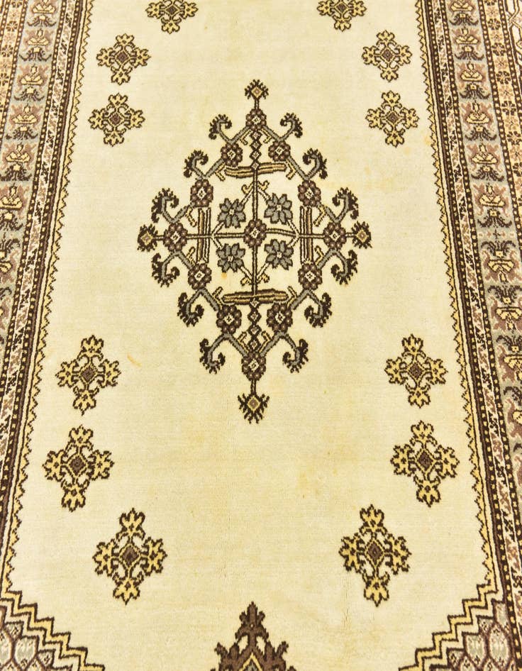 Detail image of 6' 6 x 9'  Hand Knotted Moroccan Wool Rug