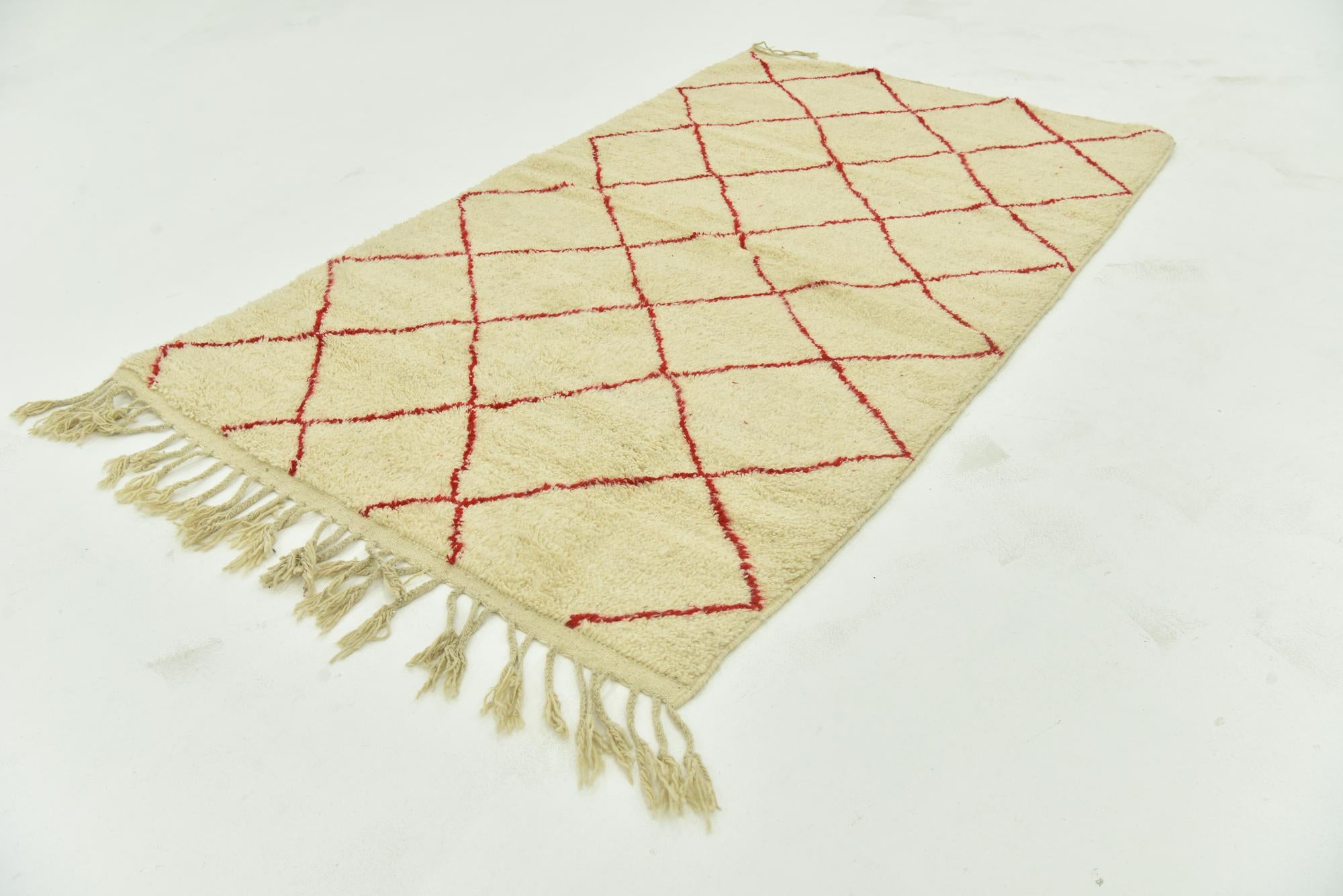5' x 8' 4 Hand Knotted Moroccan Wool Rug