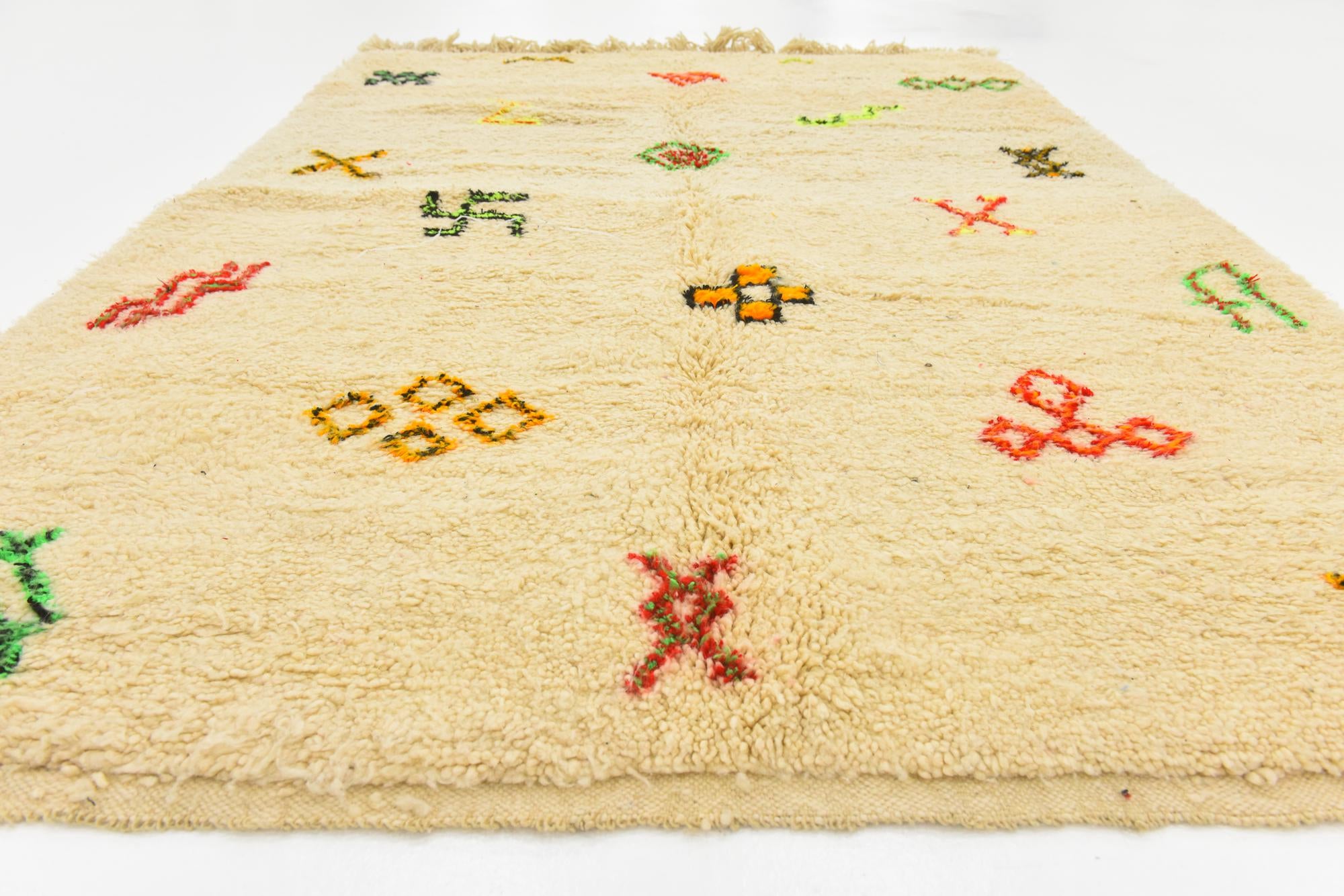 5' 4 x 7' 10 Hand Knotted Moroccan Wool Rug