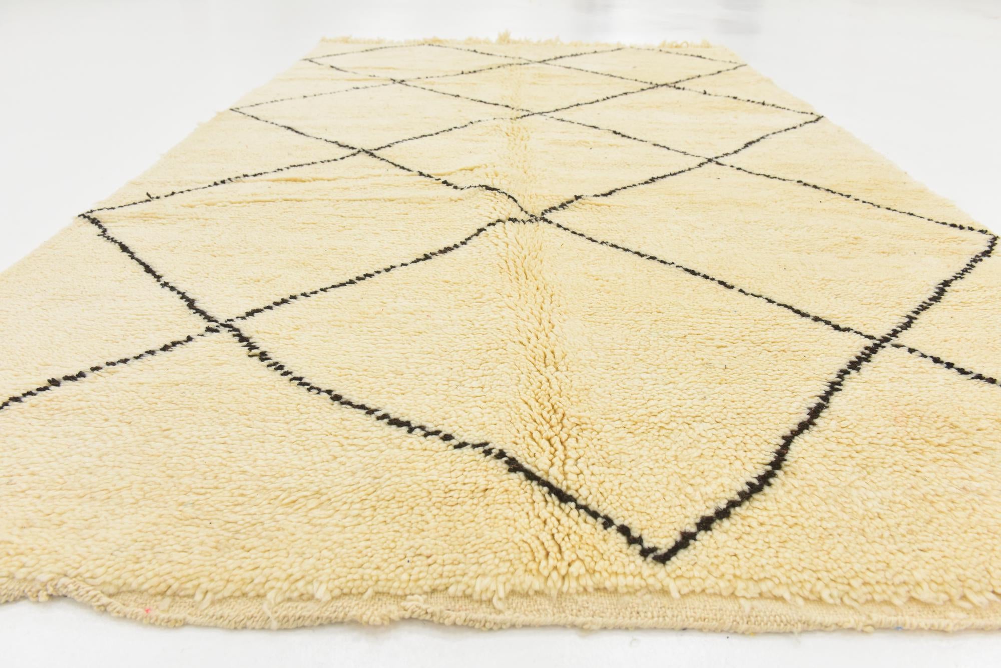 5' 1 x 8' 3 Hand Knotted Moroccan Wool Rug