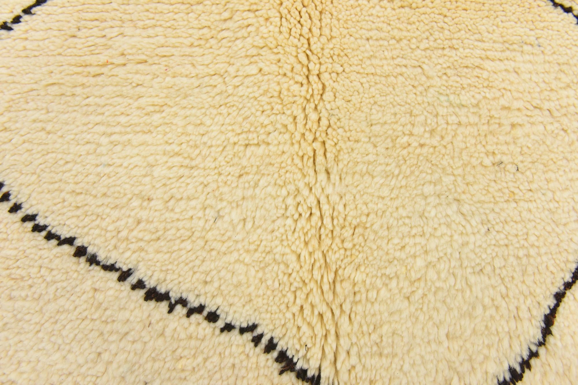 5' 1 x 8' 3 Hand Knotted Moroccan Wool Rug