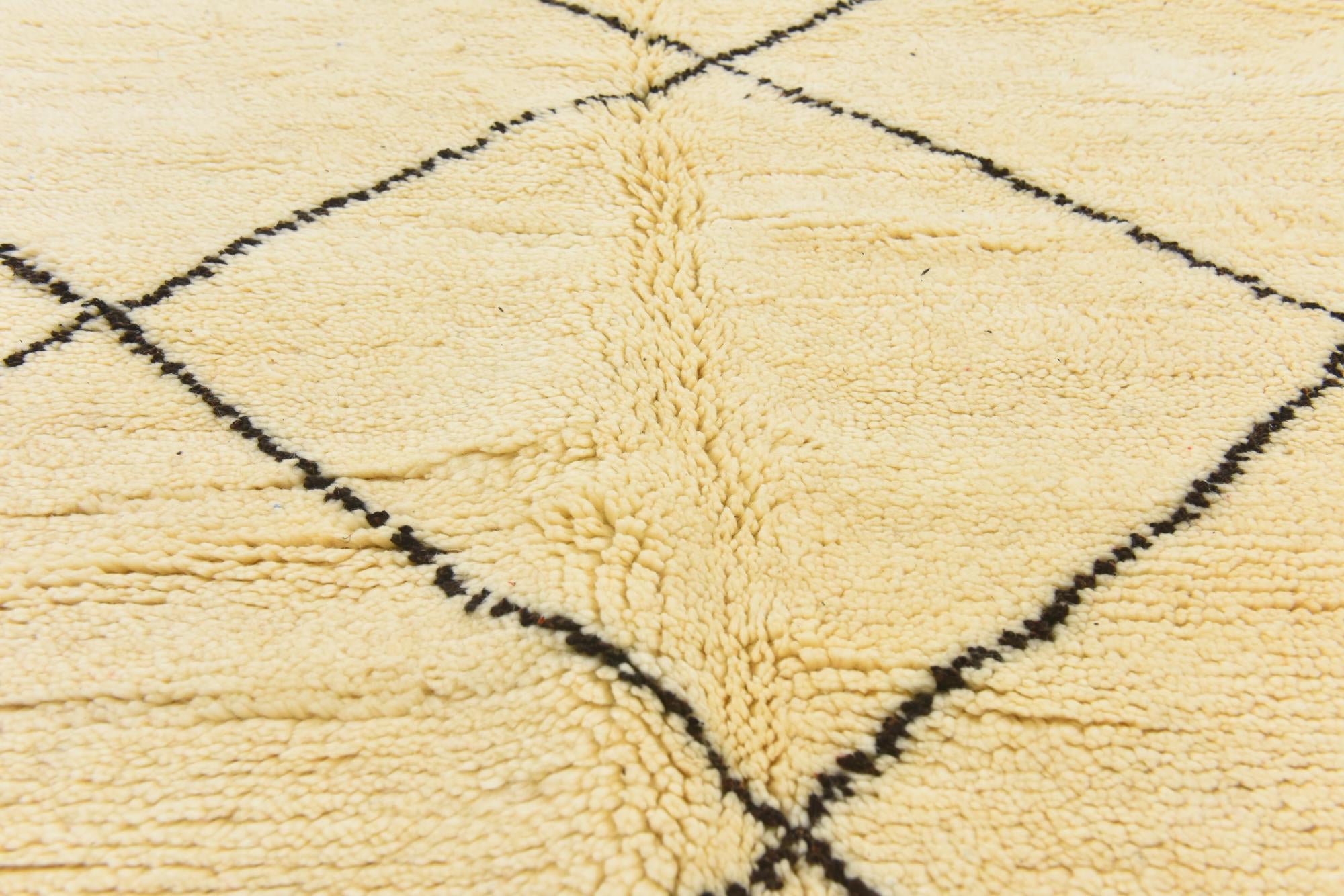 5' 1 x 8' 3 Hand Knotted Moroccan Wool Rug
