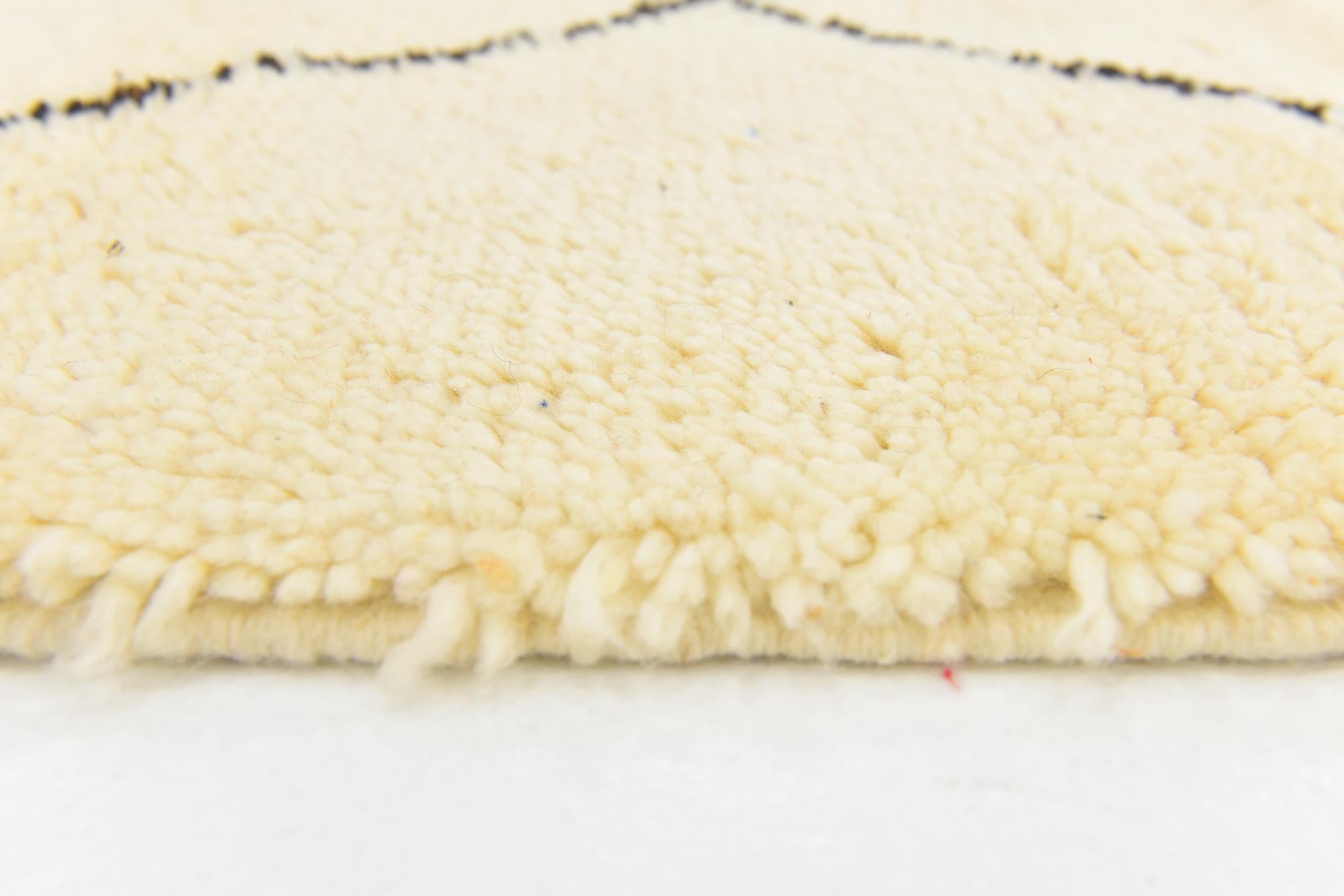 5' 1 x 8' 3 Hand Knotted Moroccan Wool Rug