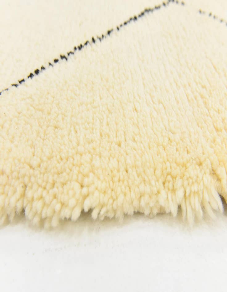 Detail image of 5' 5 x 8' 2 Hand Knotted Moroccan Wool Rug