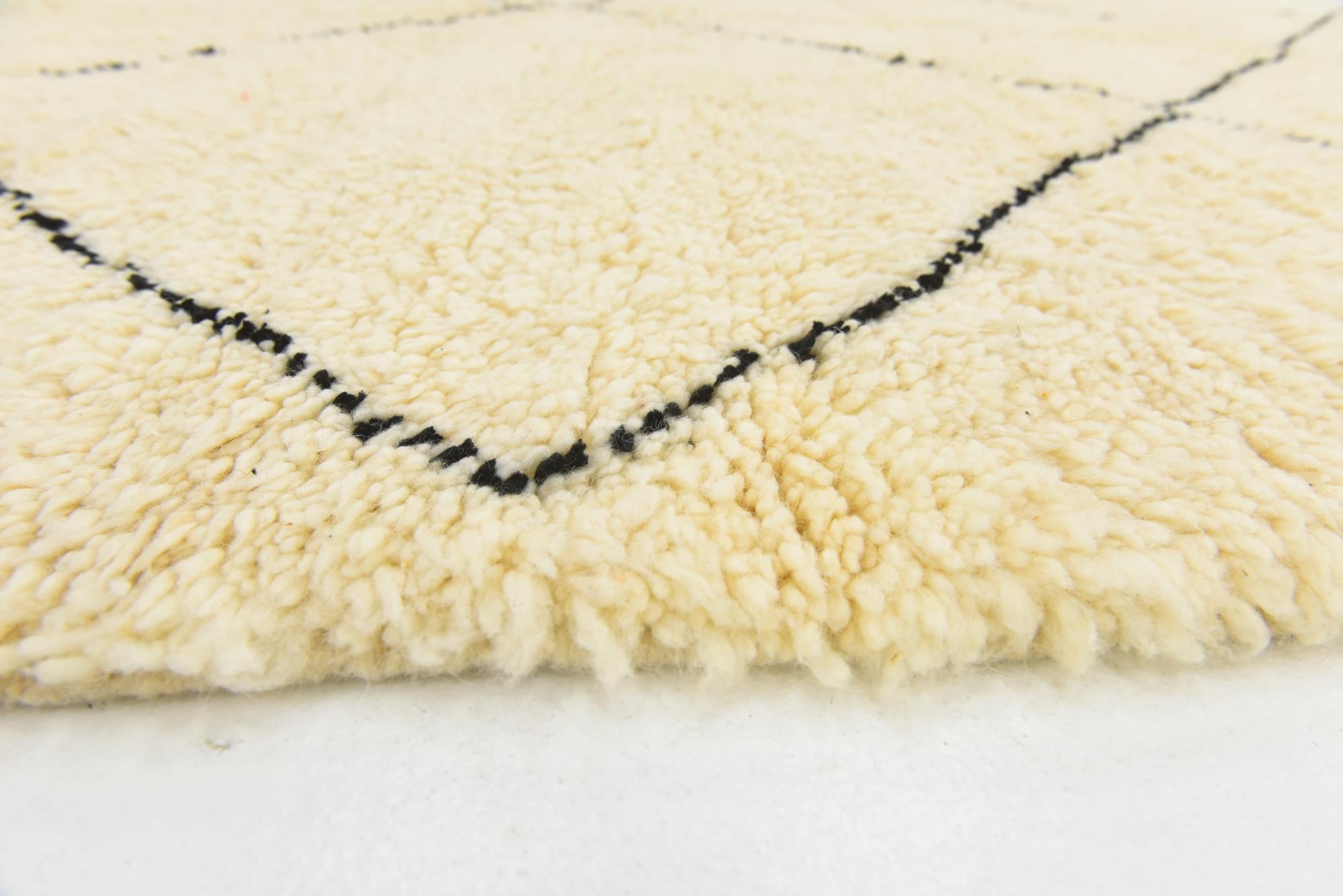 6' 8 x 9' 8 Hand Knotted Moroccan Wool Rug