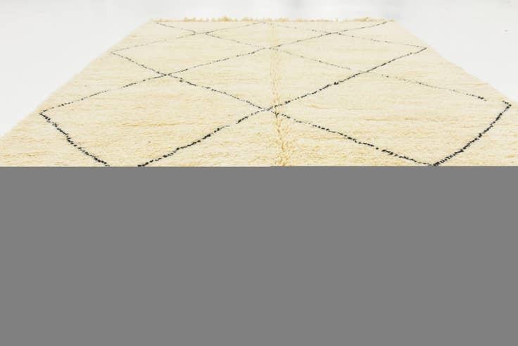 Detail image of 6' 8 x 9' 8 Hand Knotted Moroccan Wool Rug