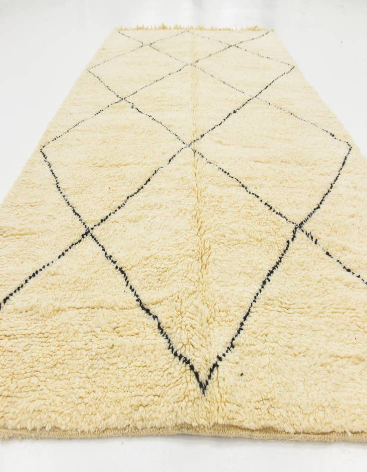 Detail image of 6' 8 x 9' 8  Hand Knotted Moroccan Wool Rug