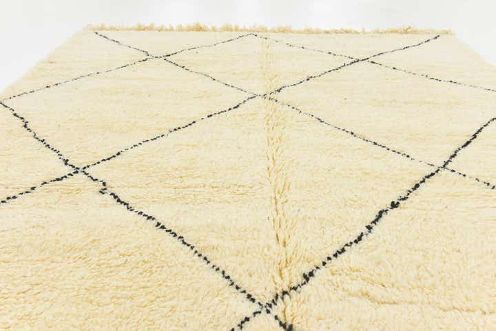 6' 8 x 9' 8 Hand Knotted Moroccan Wool Rug